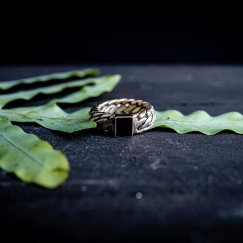 Zilveren dames en heren ring Strong black