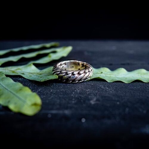 Zilveren dames en heren ring Strong black