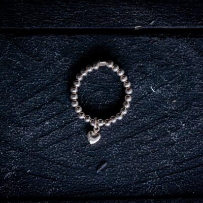 Beads ring hart