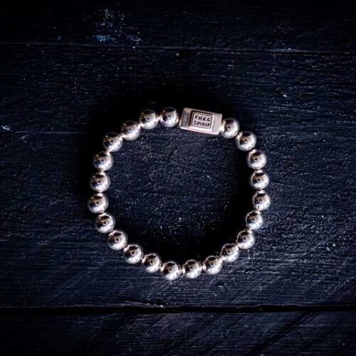 Zilveren kralen armband met logoblokje