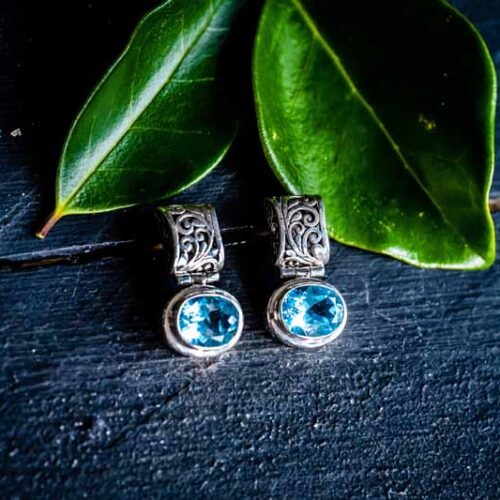 Zilveren oorbellen Cher light blue