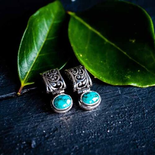 Zilveren oorbellen Cher blue