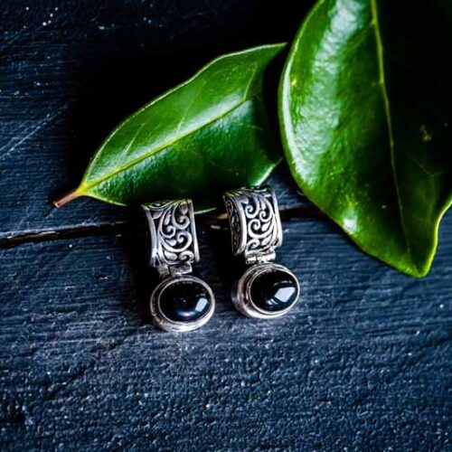 Zilveren oorbellen Cher black