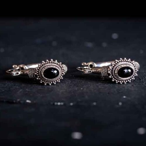 Zilveren oorbellen Sisi black