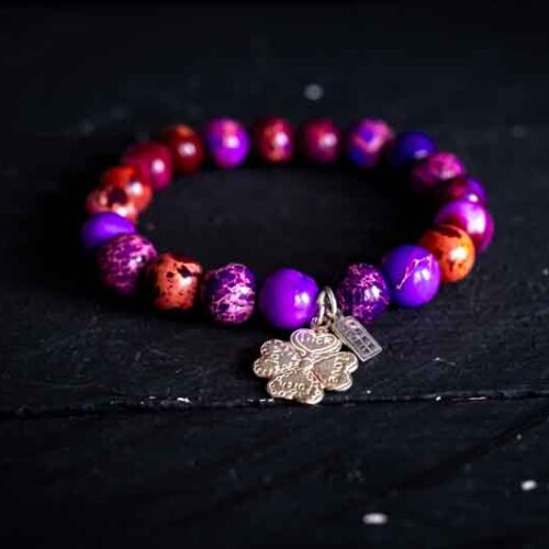 Kralen armband zee sediment paars met zilveren klavertje vier