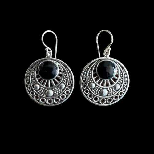 Zilveren oorbellen Chandra black