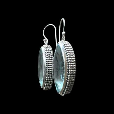 Zilveren oorbellen Loretta light blue
