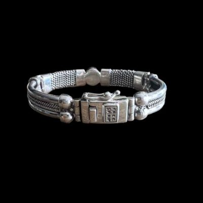 Zilveren dames en heren armband karma