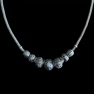 Zilveren ketting Cantik