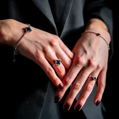 Zilveren dames ring Flower black smal