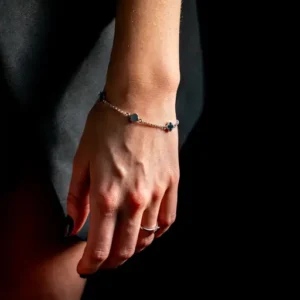 Zilveren dames armband Flower black