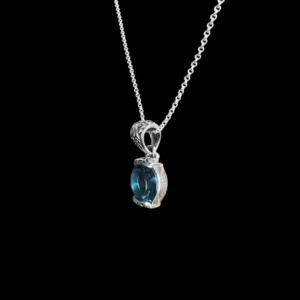 Zilveren dames hanger en ketting AÏda lightblue