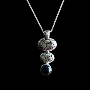 Zilveren hanger Viola black