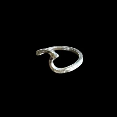 Zilveren dames ring Wave