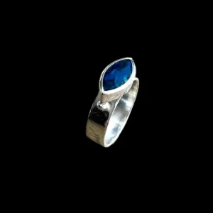 Zilveren dames ring Blue eye