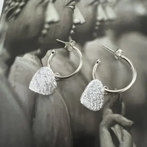 Zilveren oorbellen Amor solo