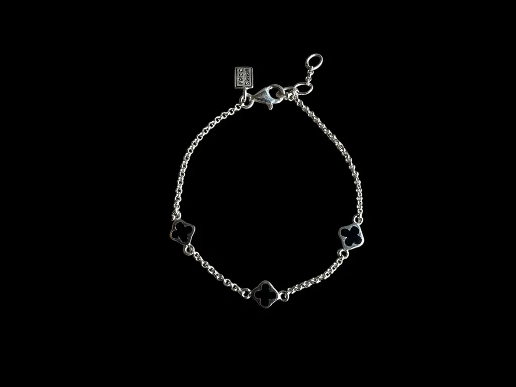 Zilveren dames armband Flower black 1 Zilveren dames armband Flower black