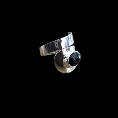 Zilveren dames ring Spring black