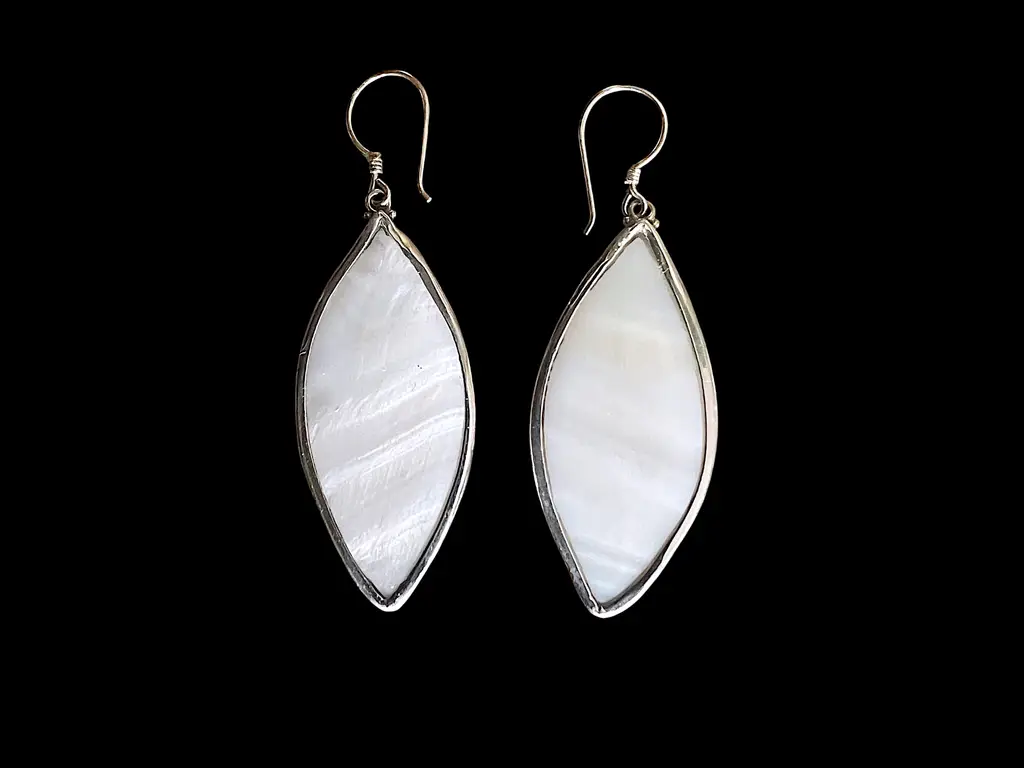 Oorbellen Lotti white 1 Oorbellen Lotti white