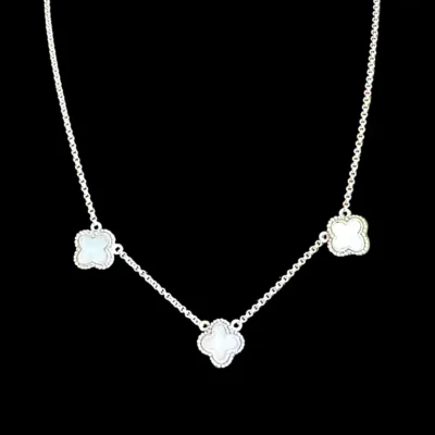 Zilveren ketting Flower white