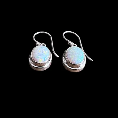Zilveren oorbellen Opal
