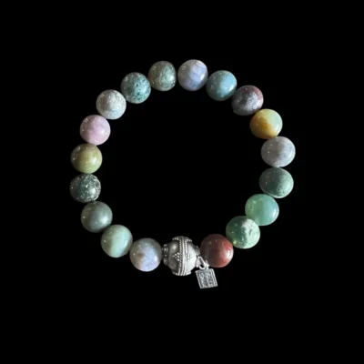 Kralen armband Indiase agaat met tibetaans geluk balletje