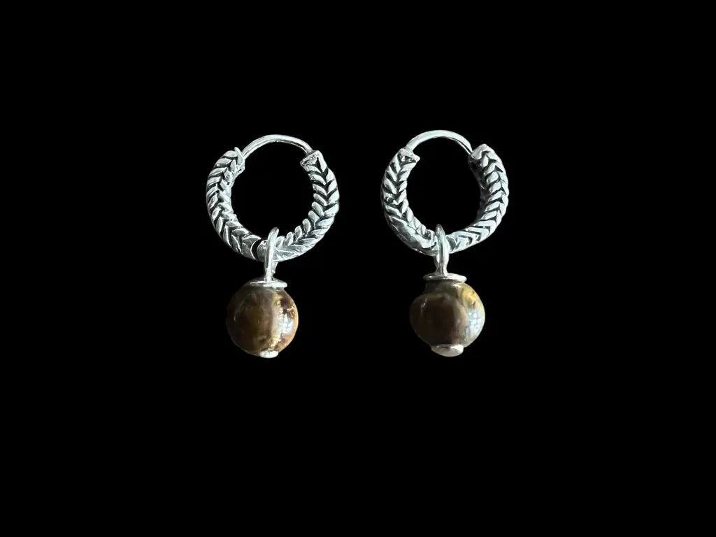 Zilveren oorbellen So beauty brown 1 Zilveren oorbellen So beauty brown