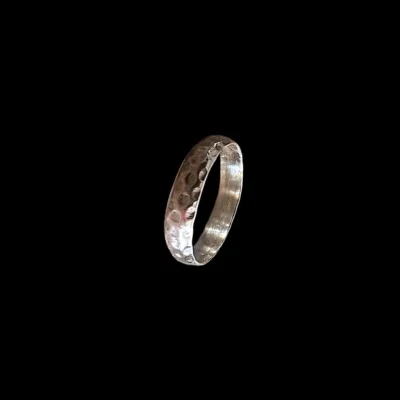 Zilveren dames en heren ring Loua smal