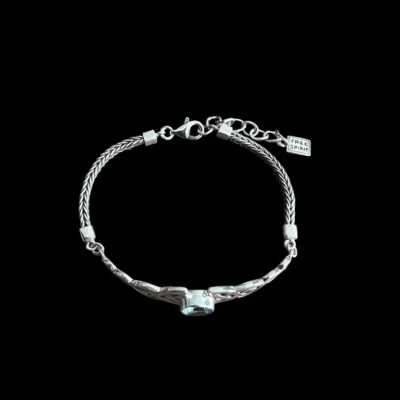 Zilveren dames armband Eliza light blue met blauwe agaat