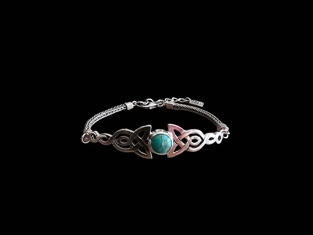 Zilveren dames armband Eliza blue 1 Zilveren armband met turkoois steen