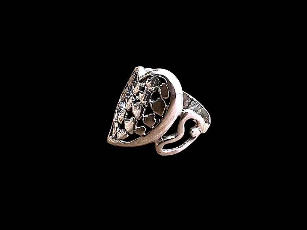 Zilveren dames ring Lots of hearts 2 Zilveren ring met hartjes