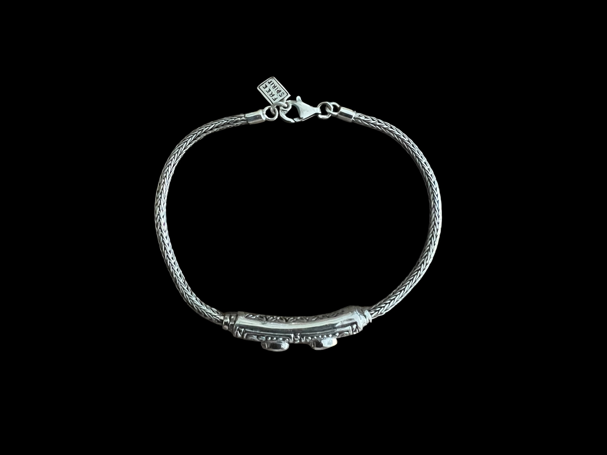 Zilveren dames armband Batur white met seashell white steentjes 3 Zilveren armband met seashell white steentjes