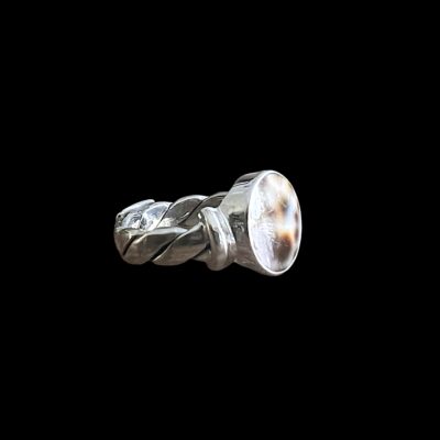 Zilveren dames ring Shinta met leopard schelp