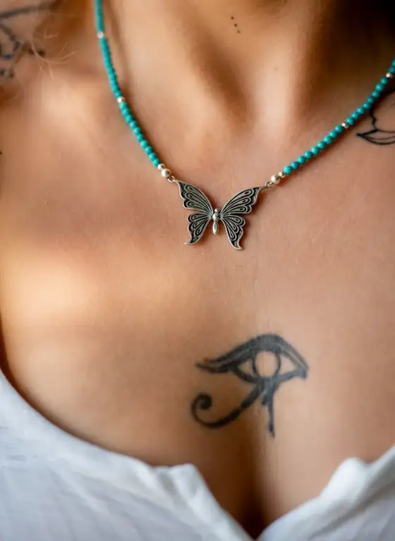 Ketting Butterfly blue 2 Turkoois kralenketting met vlinder