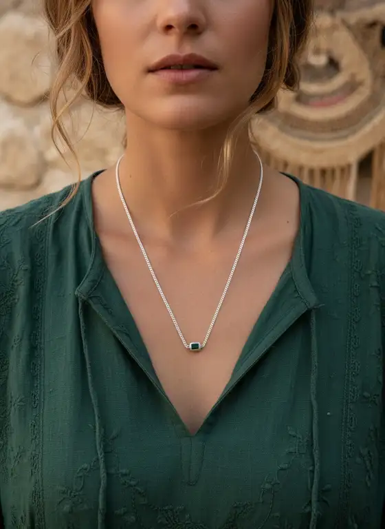 Zilveren ketting Samira green met groene obsidiaan 2 Zilveren ketting met groene steen