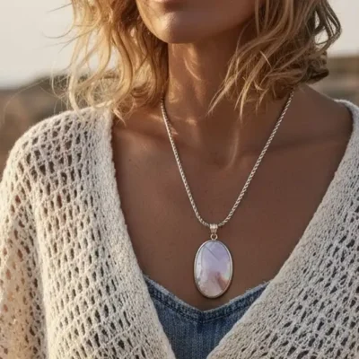 Limited edition Hanger Tina met bruine seashell