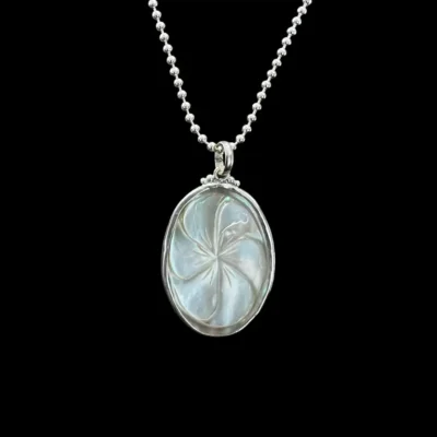 Hanger Zena van witte seashell