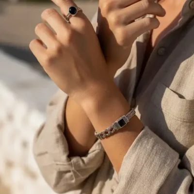 Zilveren dames amband Batari black met onyx steen