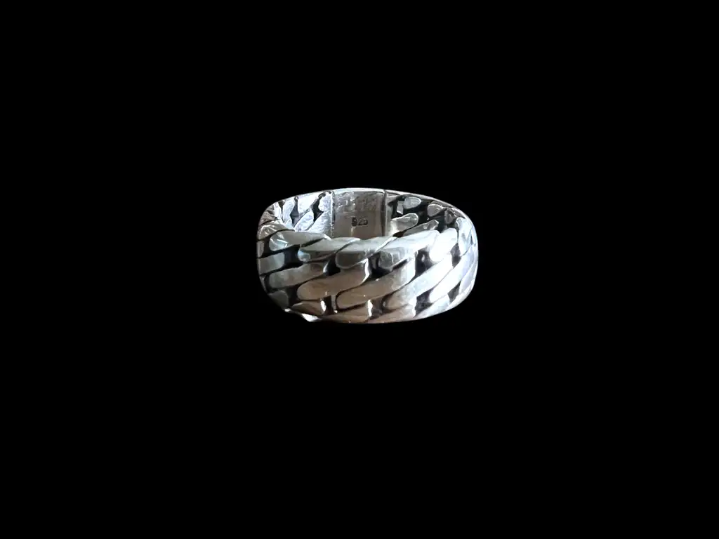 Zilveren dames en heren ring Bono 3 Brede zilveren schakel ring. Zilveren ring Bono
